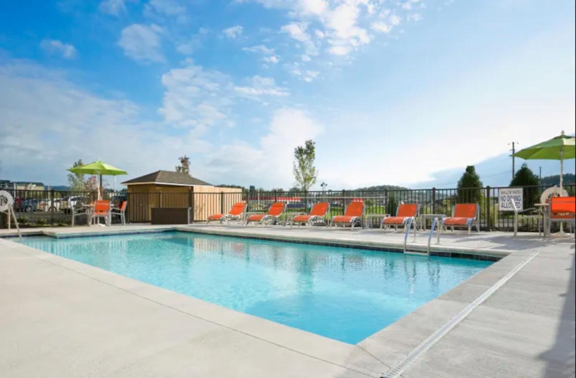 Hampton Inn Knoxville Clinton I-75 Экстерьер фото