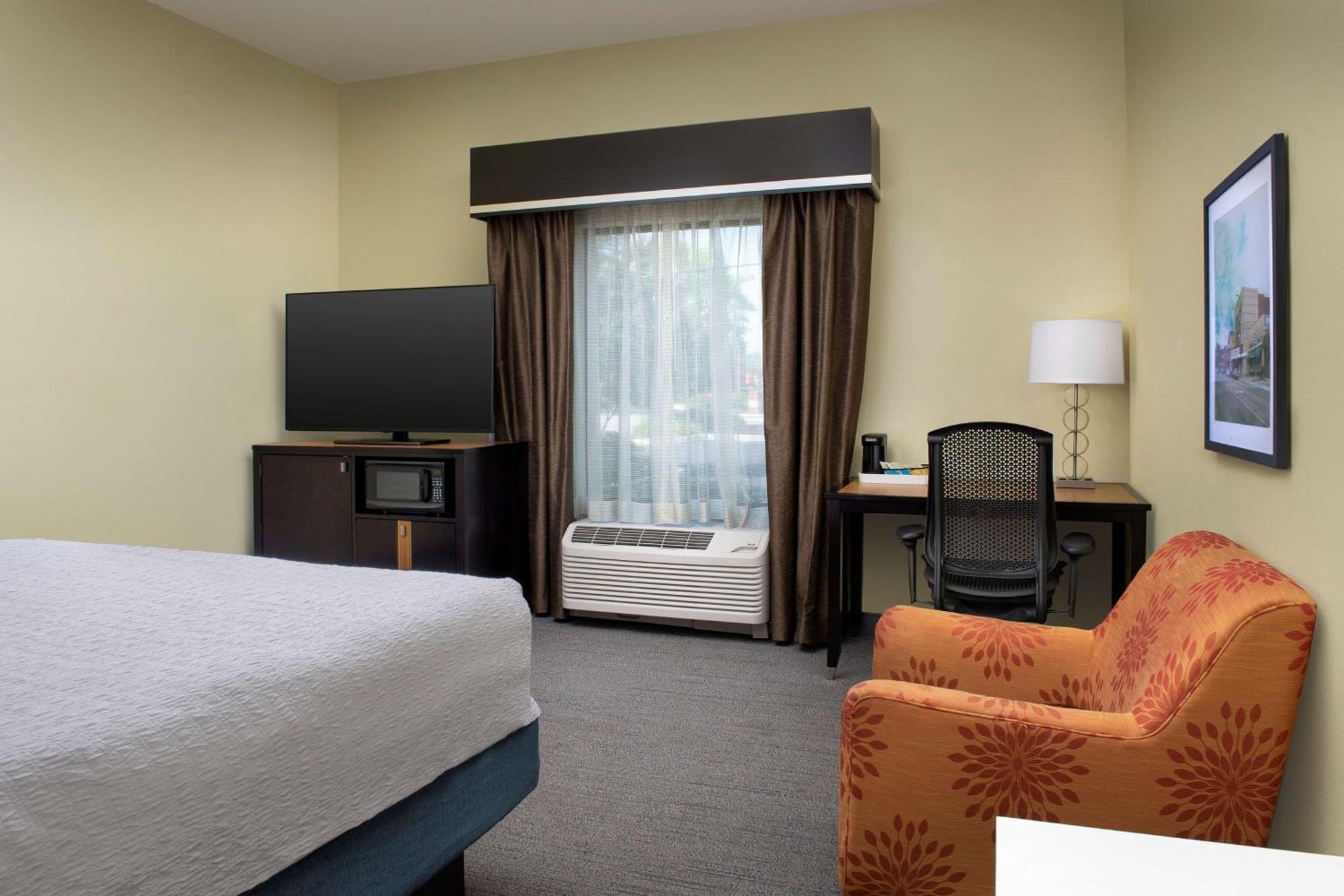 Hampton Inn Knoxville Clinton I-75 Экстерьер фото